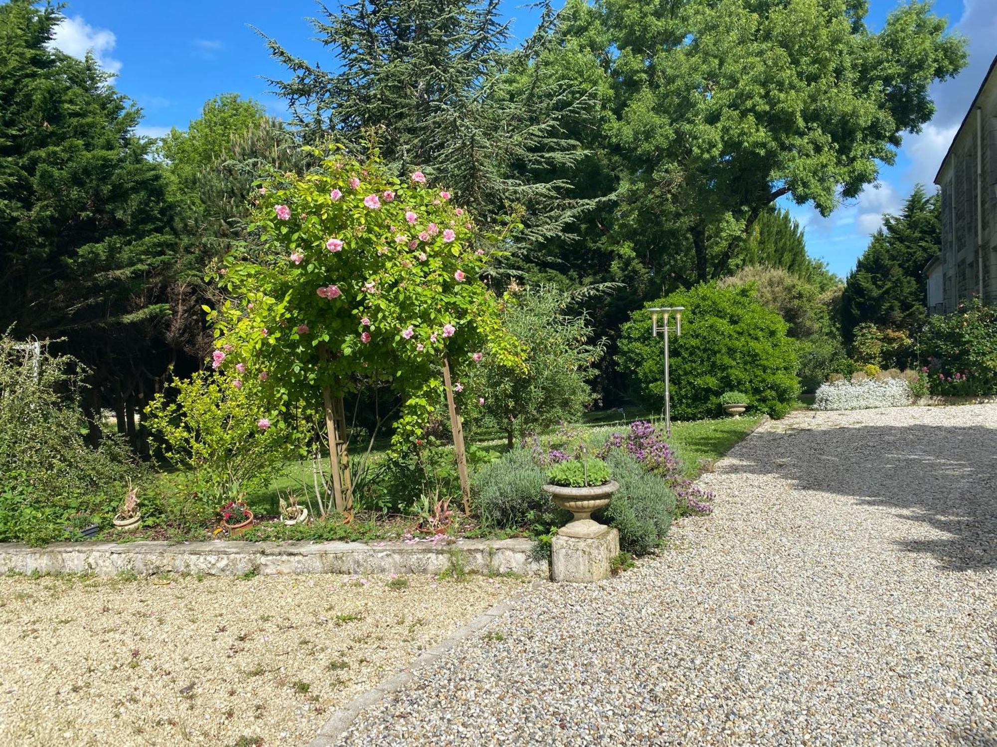 Domaine De La Perthuiserie Saint-Porchaire Экстерьер фото